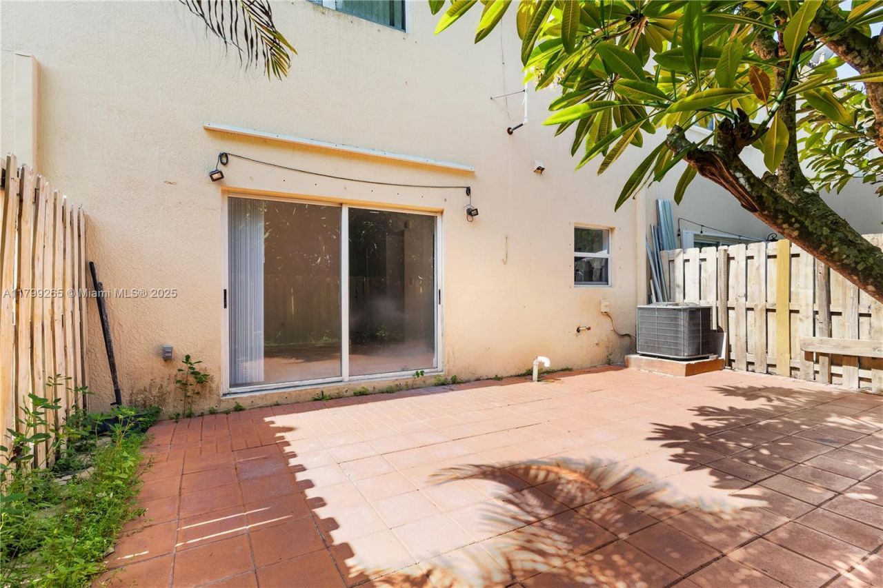 4139 NE 26th St, Homestead, FL 33033 Photo