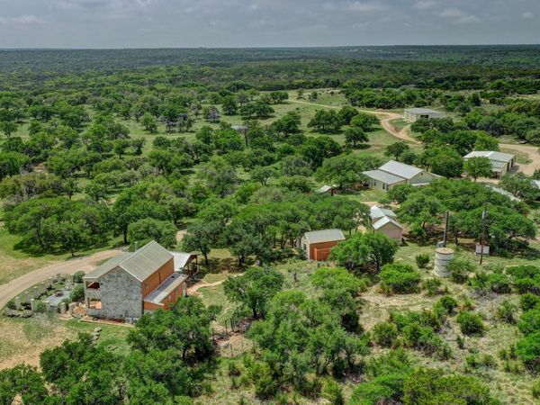 820 Bobby Shelton Ranch Rd, Mountain Home, TX 78058