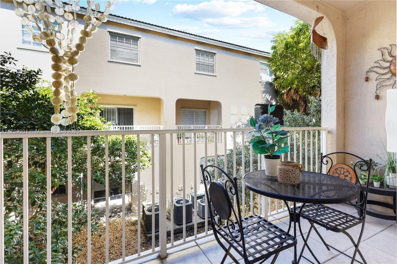 5640 NW 115th Ct, Unit 204, Doral, FL 33178 Photo