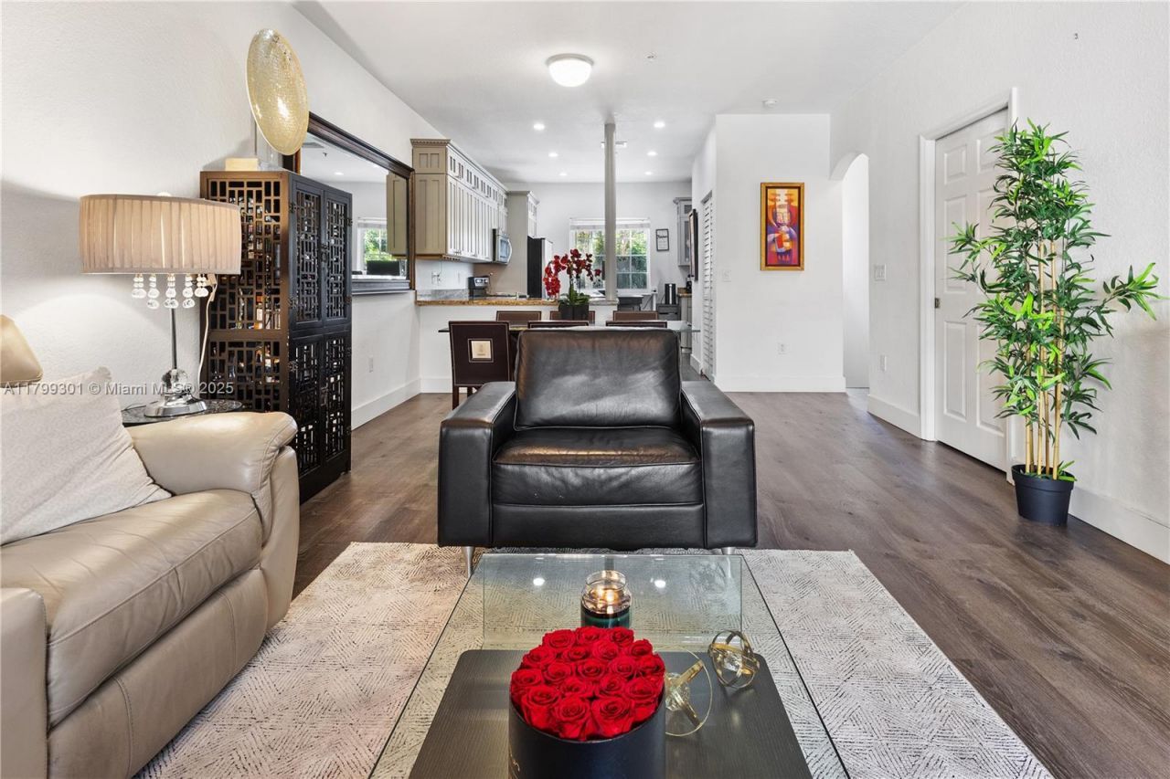 5640 NW 115th Ct, Unit 204, Doral, FL 33178 Photo