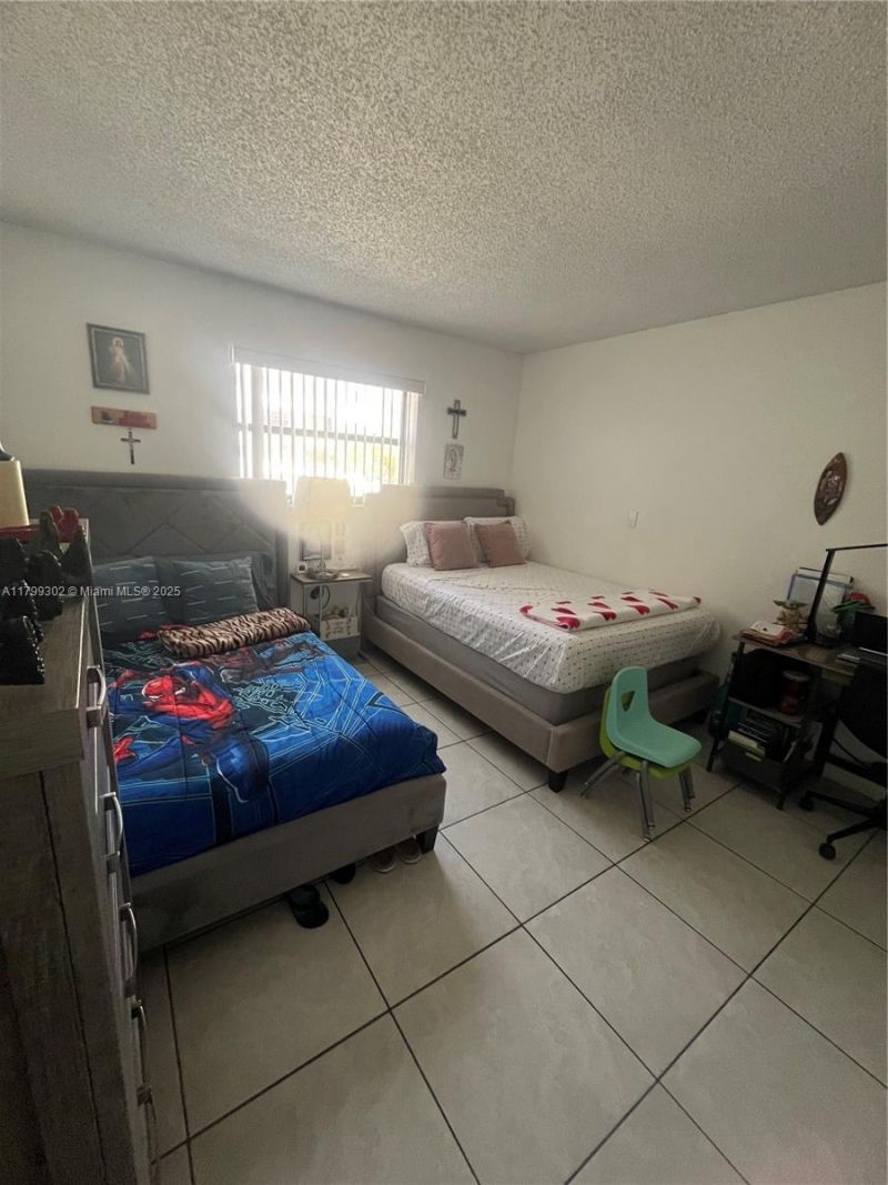 8145 NW 7th St, Unit 211, Miami, FL 33126 Photo