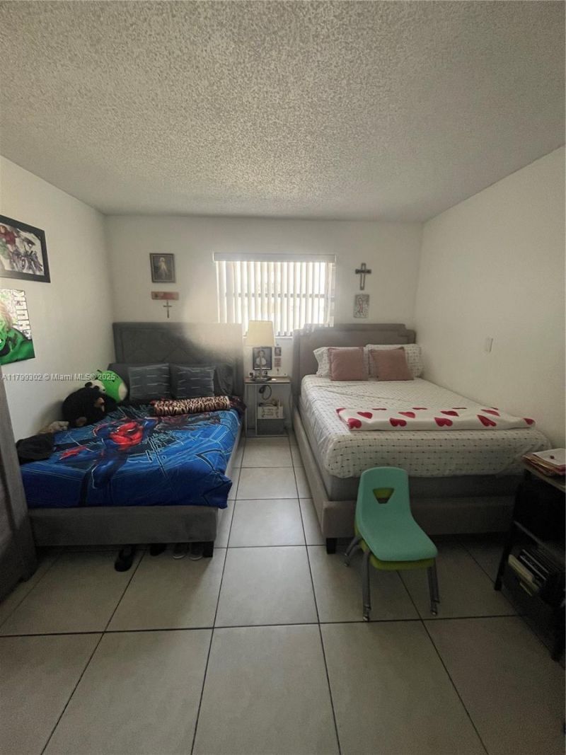 8145 NW 7th St, Unit 211, Miami, FL 33126 Photo