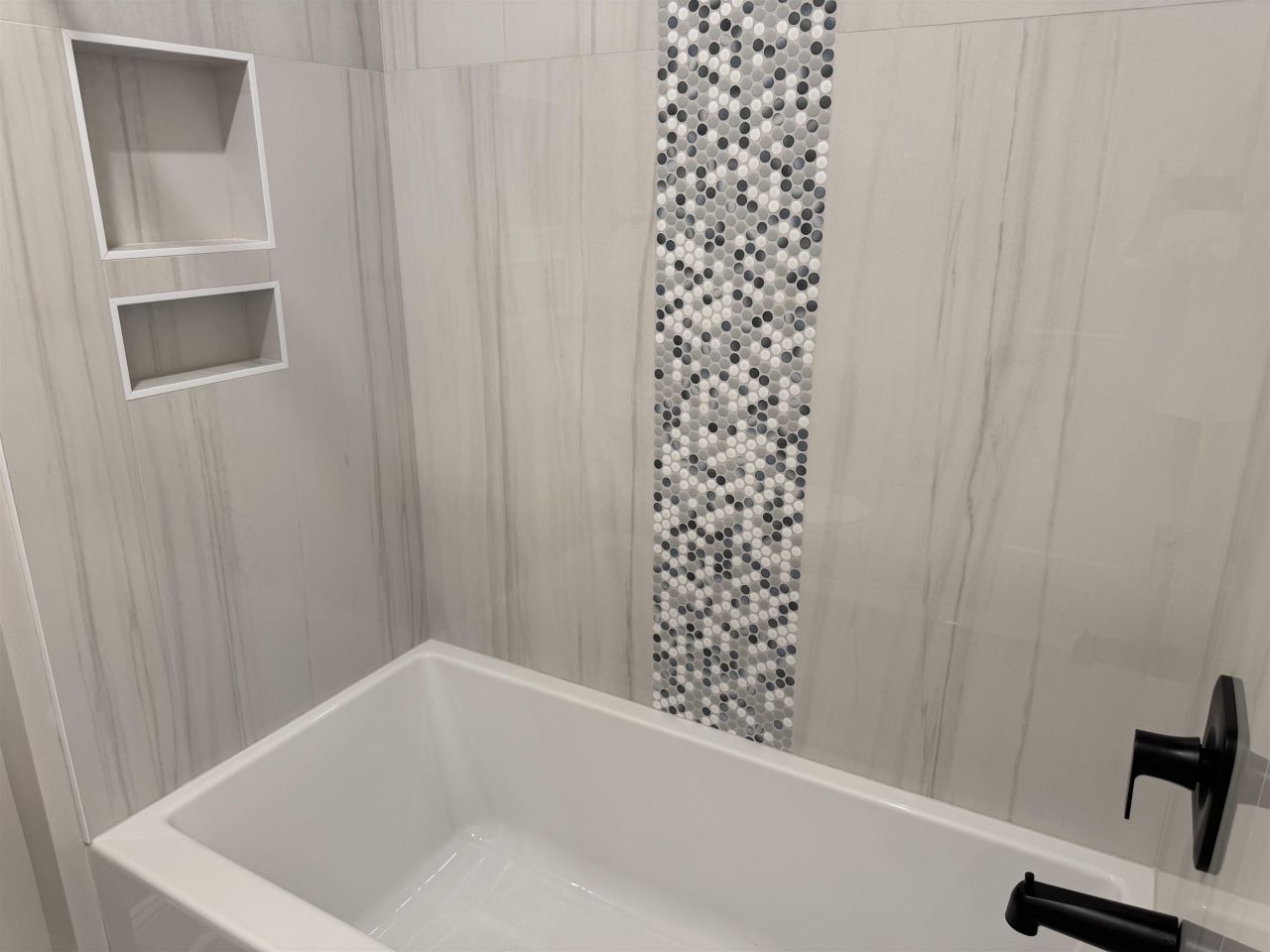 404 Plantation Oaks Dr. Photo 10