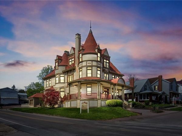 301 Meyers Ave, Meyersdale, PA 15552