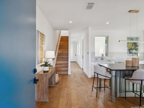 502 McMonigal, San Antonio, TX 78210