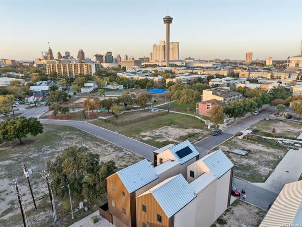 502 McMonigal, San Antonio, TX 78210