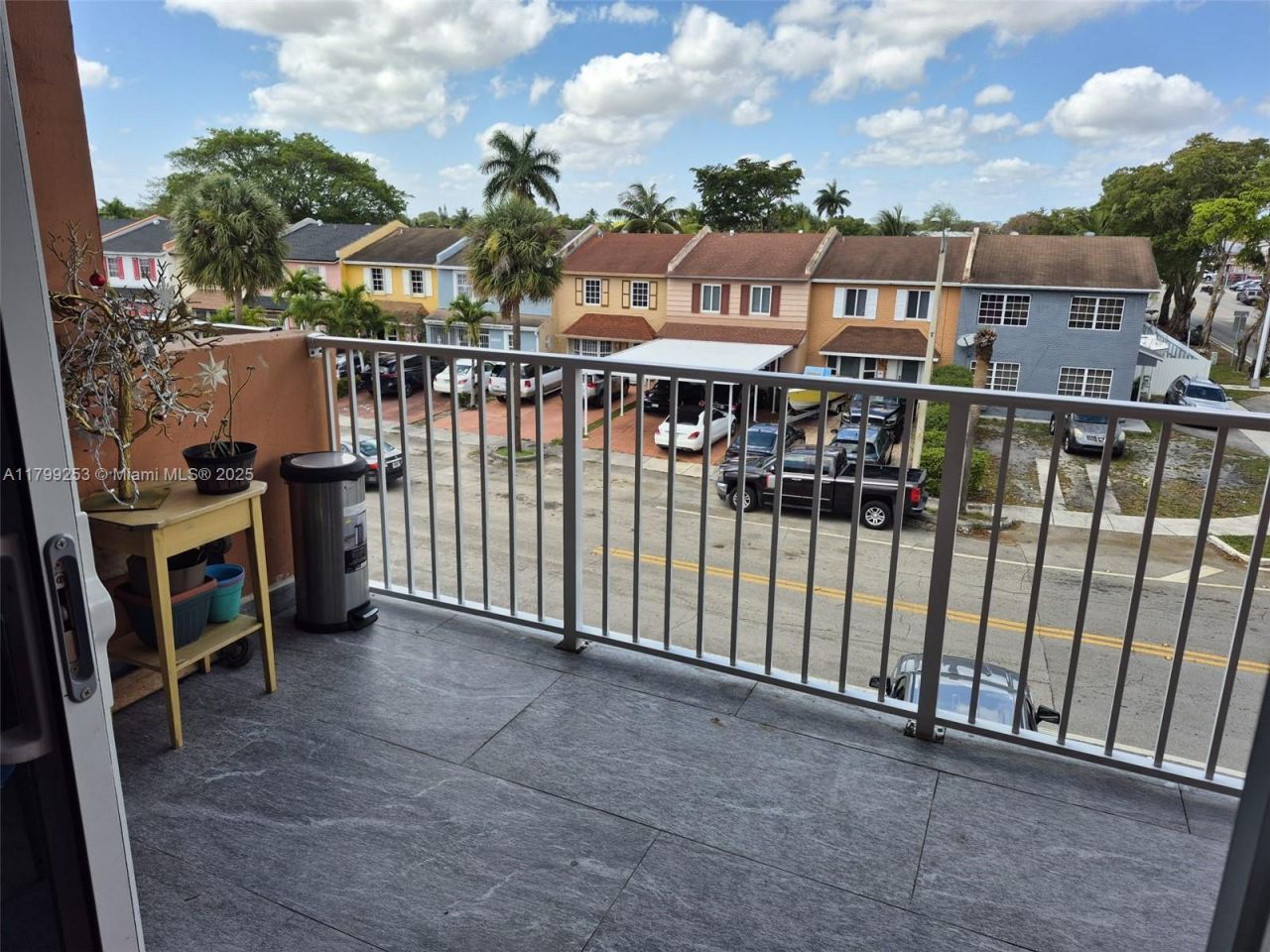 6850 W 16th Dr, Unit 320, Hialeah, FL 33014 Photo