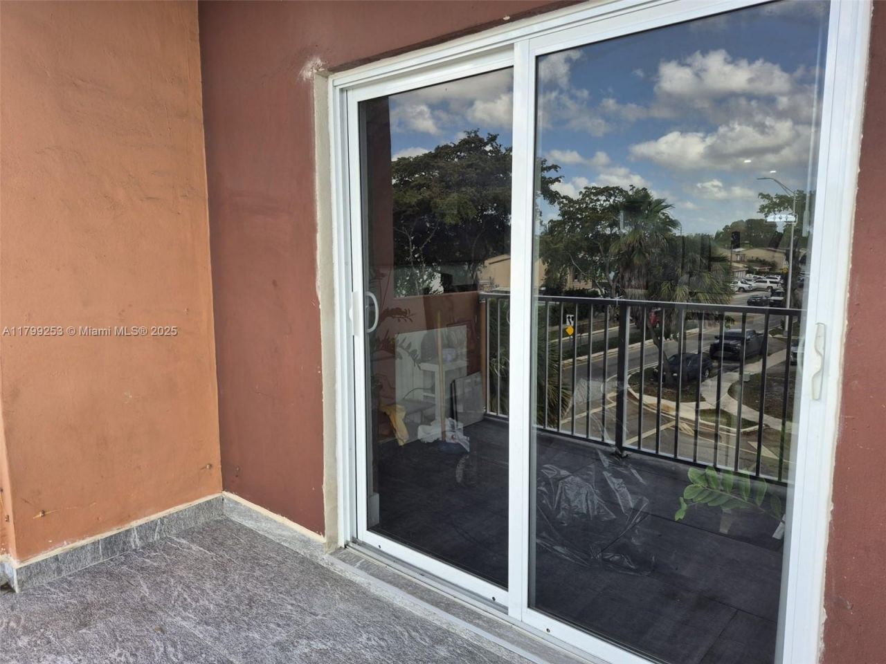 6850 W 16th Dr, Unit 320, Hialeah, FL 33014 Photo