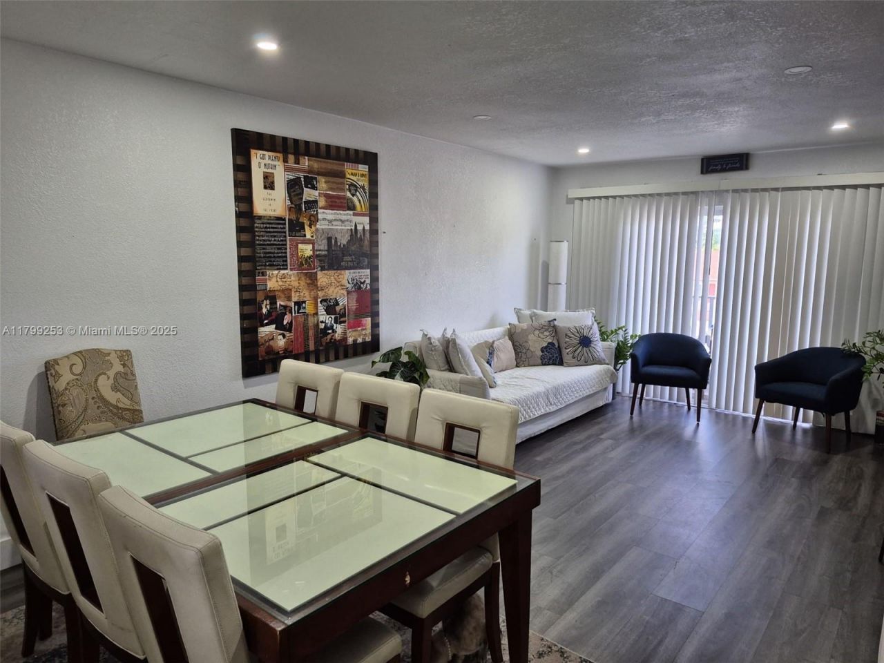 6850 W 16th Dr, Unit 320, Hialeah, FL 33014 Photo