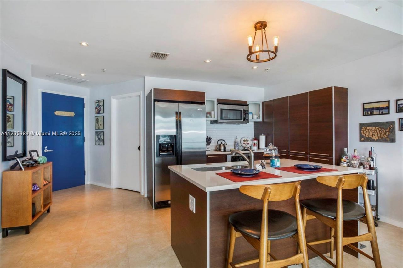 1900 N Bayshore Dr, Unit 2307, Miami, FL 33132 Photo