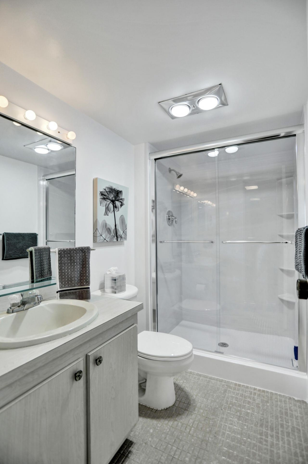100 Bayview Drive, Unit 1125, Sunny Isles Beach, FL 33160 Photo