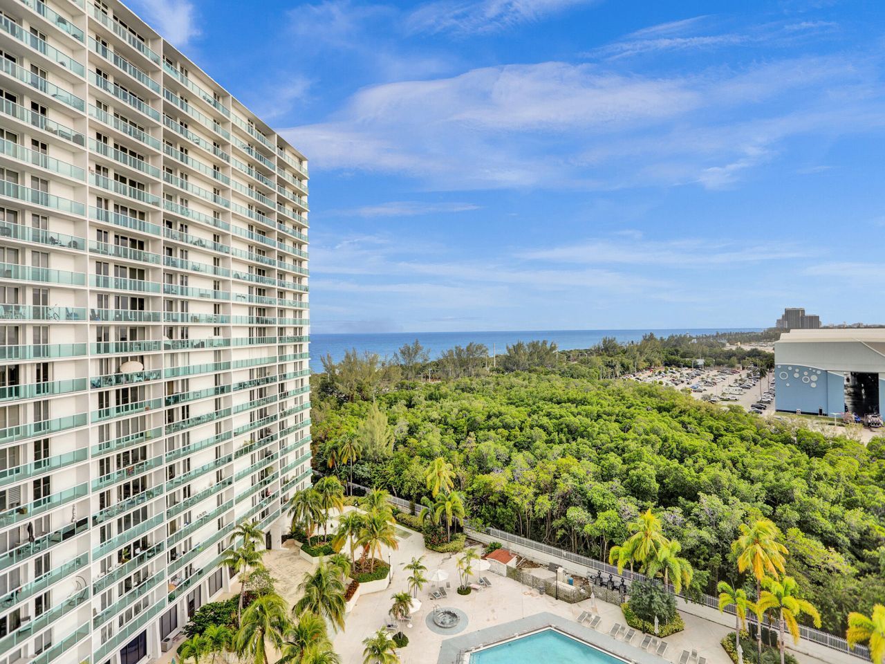 100 Bayview Drive, Unit 1125, Sunny Isles Beach, FL 33160 Photo