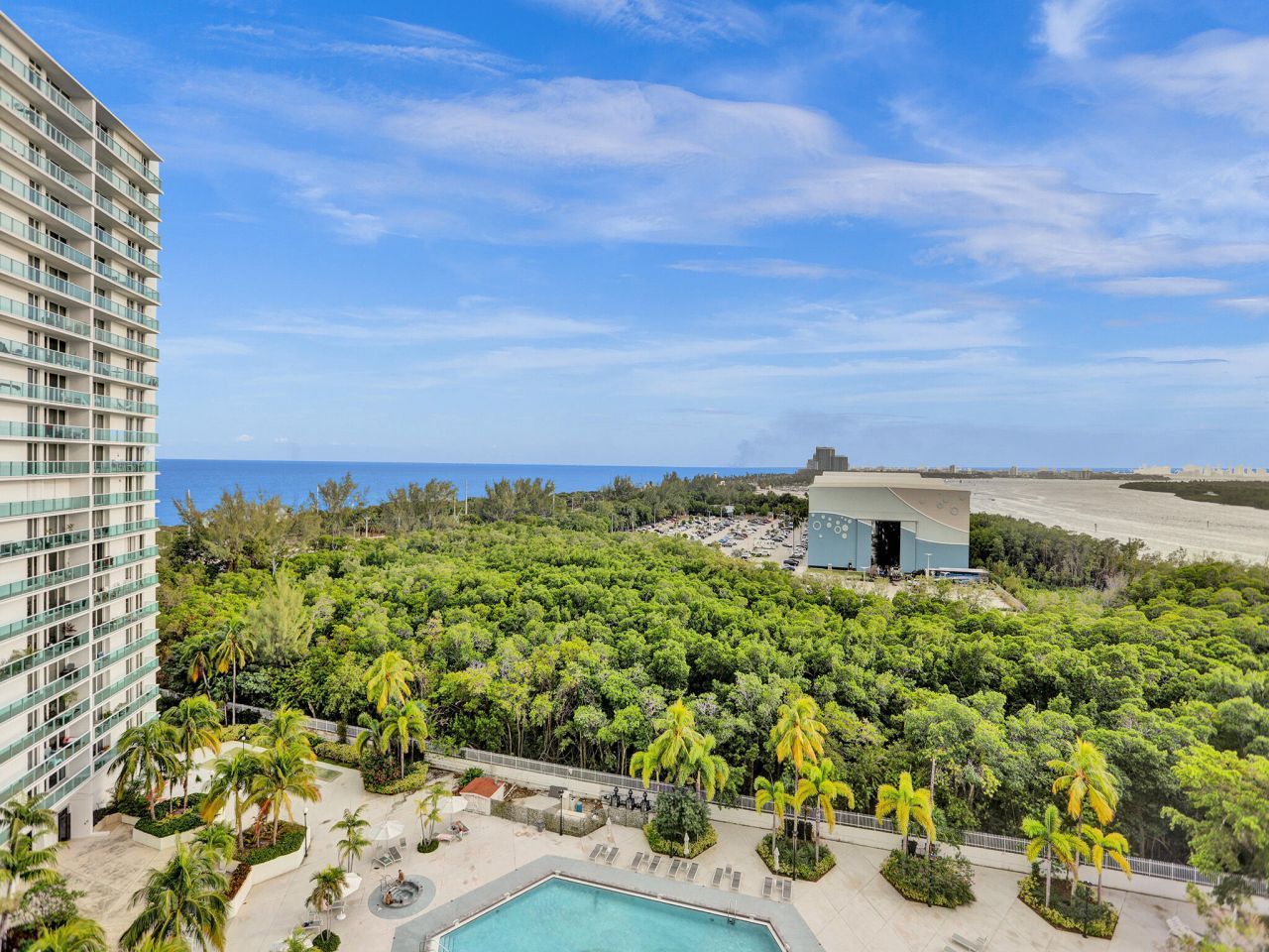 100 Bayview Drive, Unit 1125, Sunny Isles Beach, FL 33160 Photo