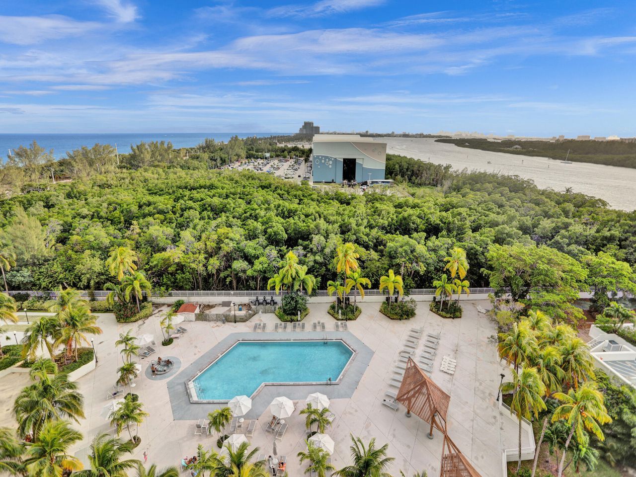100 Bayview Drive, Unit 1125, Sunny Isles Beach, FL 33160 Photo