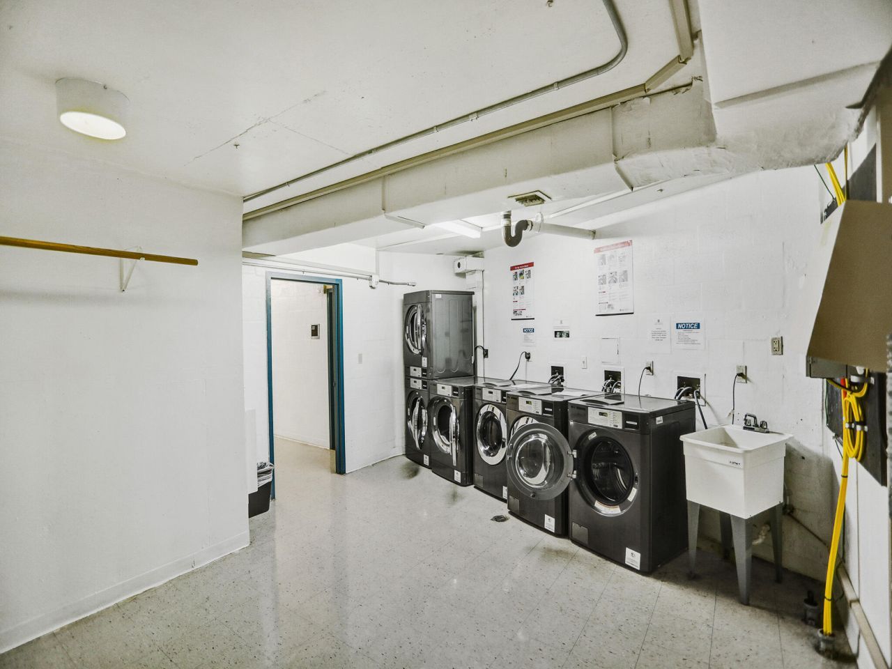 100 Bayview Drive, Unit 1125, Sunny Isles Beach, FL 33160 Photo