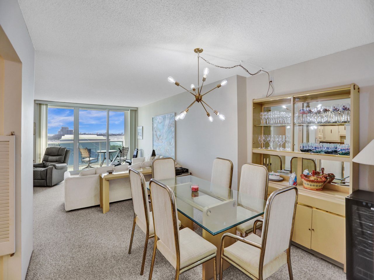100 Bayview Drive, Unit 1125, Sunny Isles Beach, FL 33160 Photo