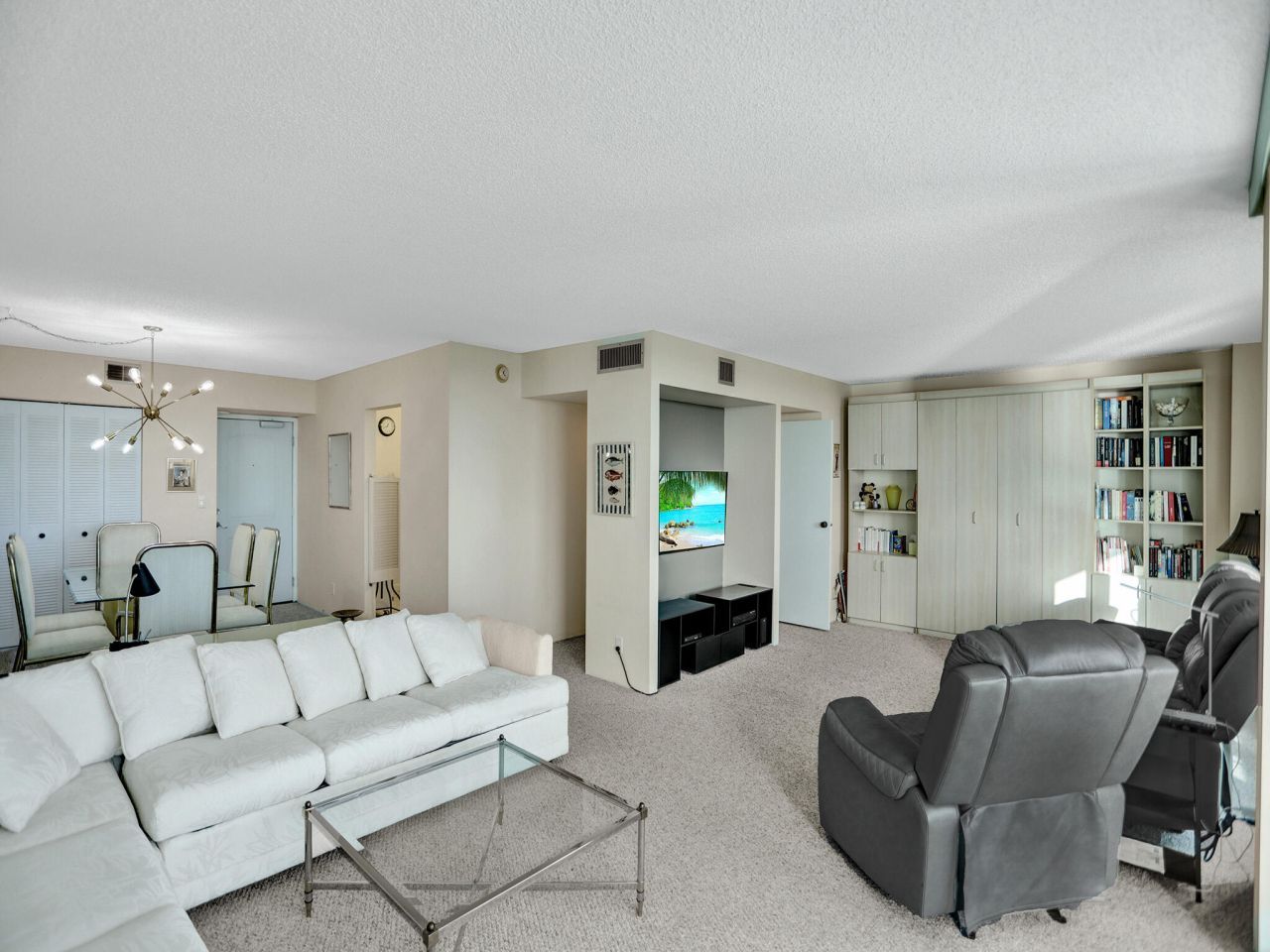 100 Bayview Drive, Unit 1125, Sunny Isles Beach, FL 33160 Photo