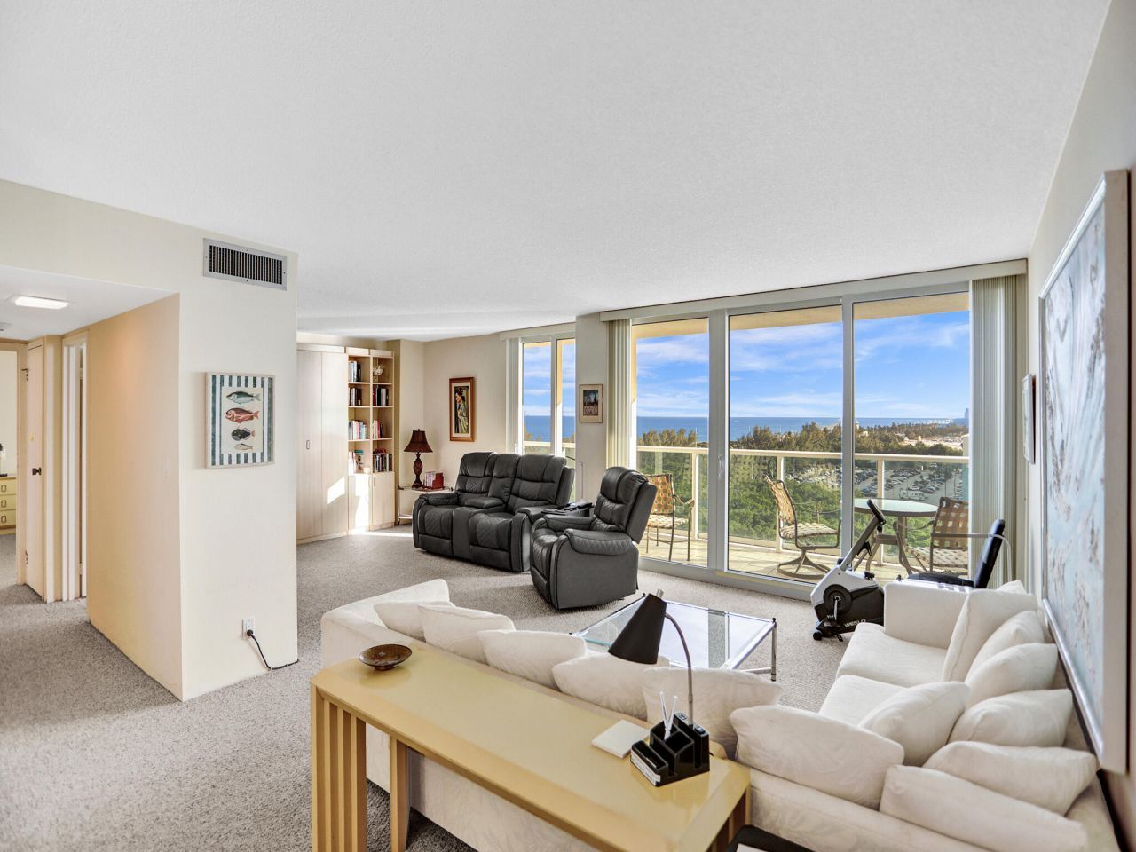 100 Bayview Drive, Unit 1125, Sunny Isles Beach, FL 33160 Photo