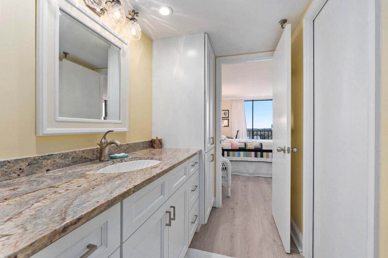 5047 N Highway A1a, Unit 506, Hutchinson Island, FL 34949 Photo