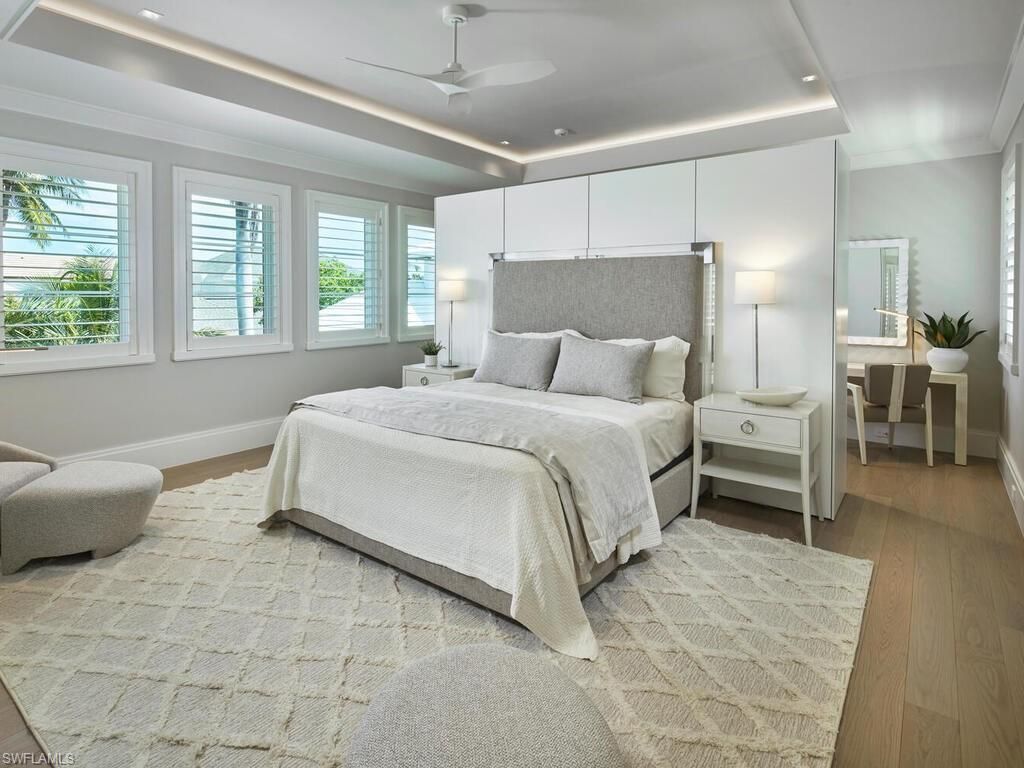 3233 Gin Ln, Naples, FL 34102 Photo