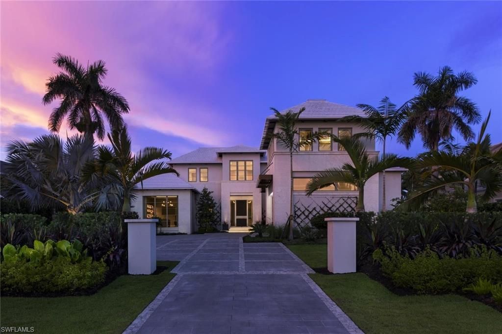 3233 Gin Ln, Naples, FL 34102 Photo