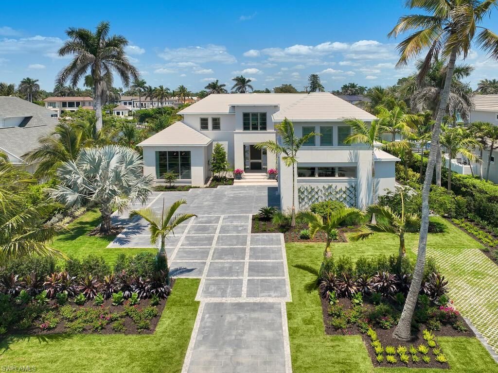 3233 Gin Ln, Naples, FL 34102 Photo