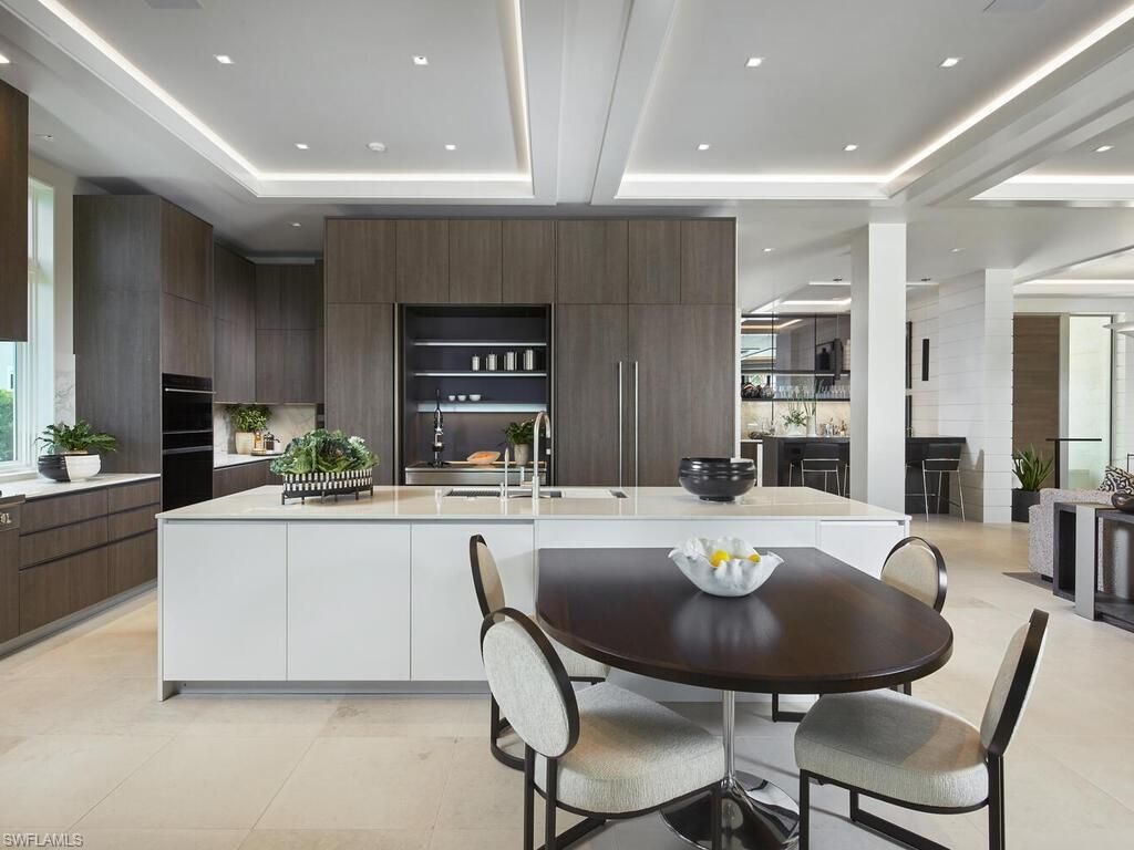 3233 Gin Ln, Naples, FL 34102 Photo