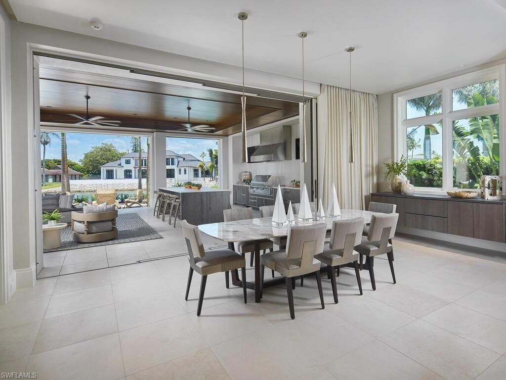 3233 Gin Ln, Naples, FL 34102 Photo