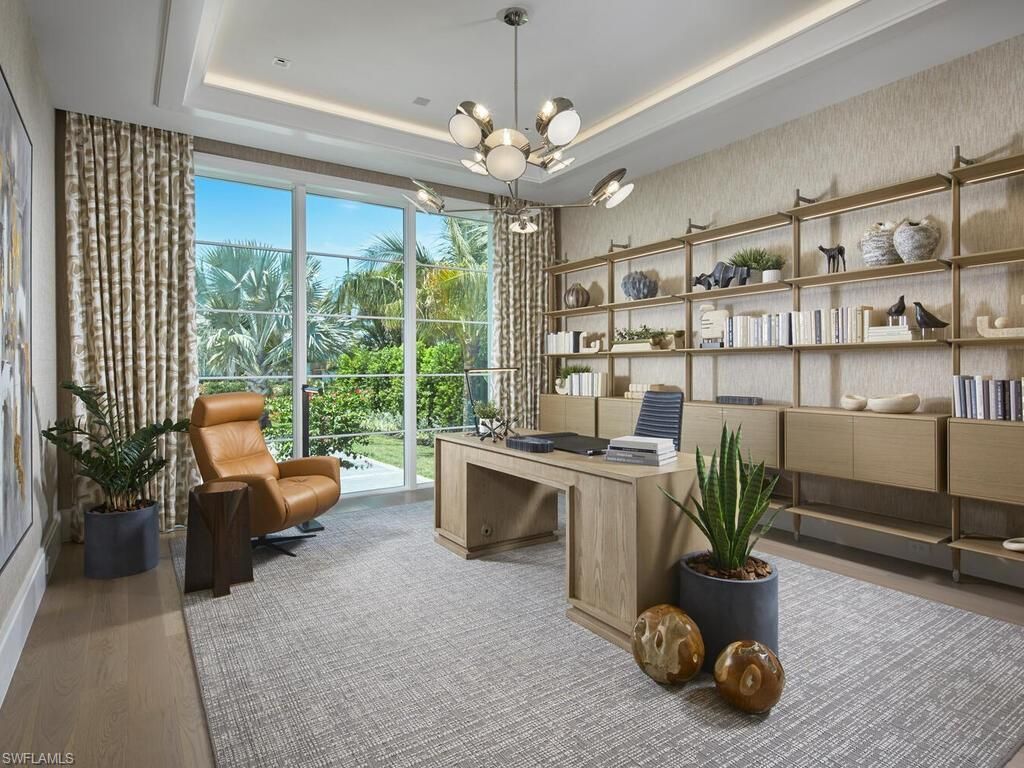 3233 Gin Ln, Naples, FL 34102 Photo