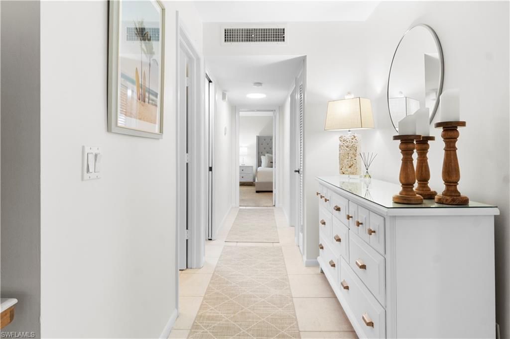 290 4th St S, Unit 202, Naples, FL 34102 Photo