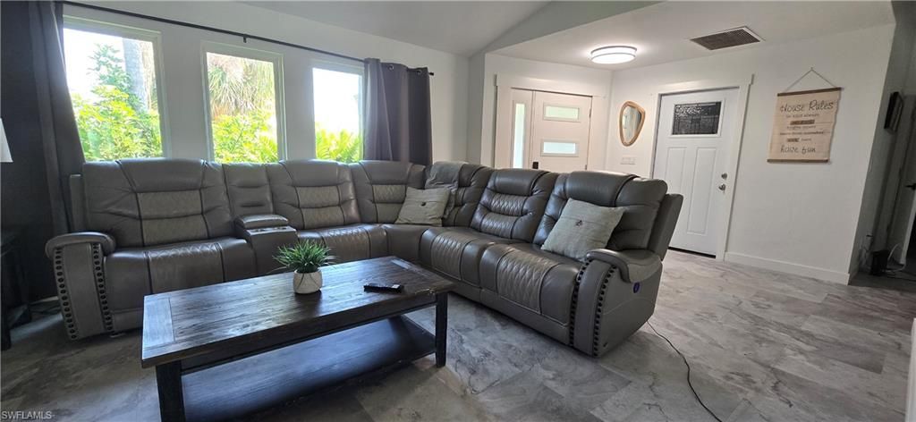 1610 Cornwallis Pkwy, Cape Coral, FL 33904 Photo
