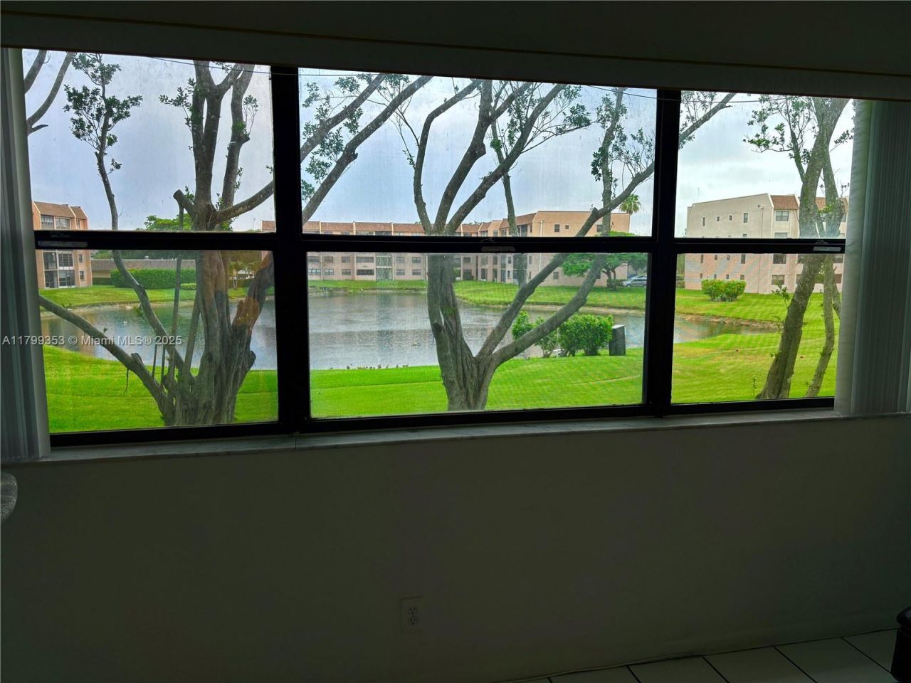 10451 Sunrise Lakes Blvd, Unit 205, Sunrise, FL 33322 Photo
