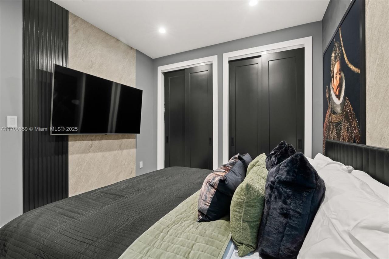 400 NW 49th St, Miami, FL 33127 Photo