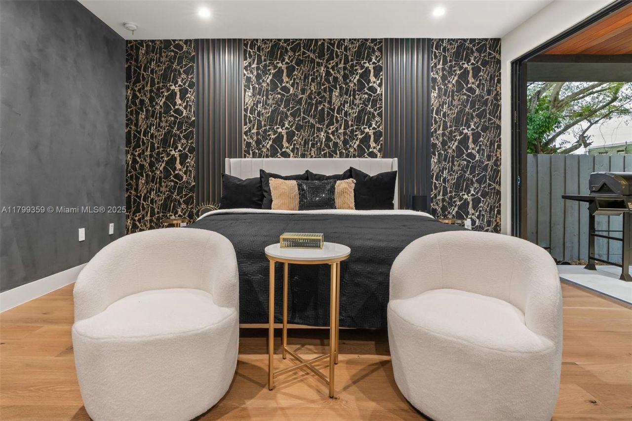 400 NW 49th St, Miami, FL 33127 Photo