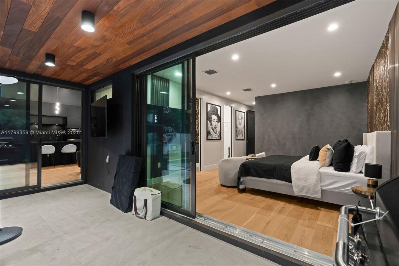 400 NW 49th St, Miami, FL 33127 Photo