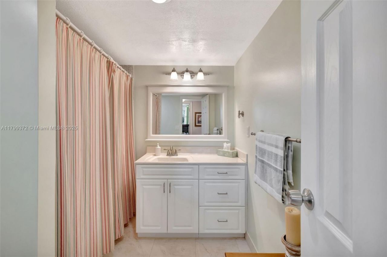 7080 Environ Blvd, Unit 223, Lauderhill, FL 33319 Photo