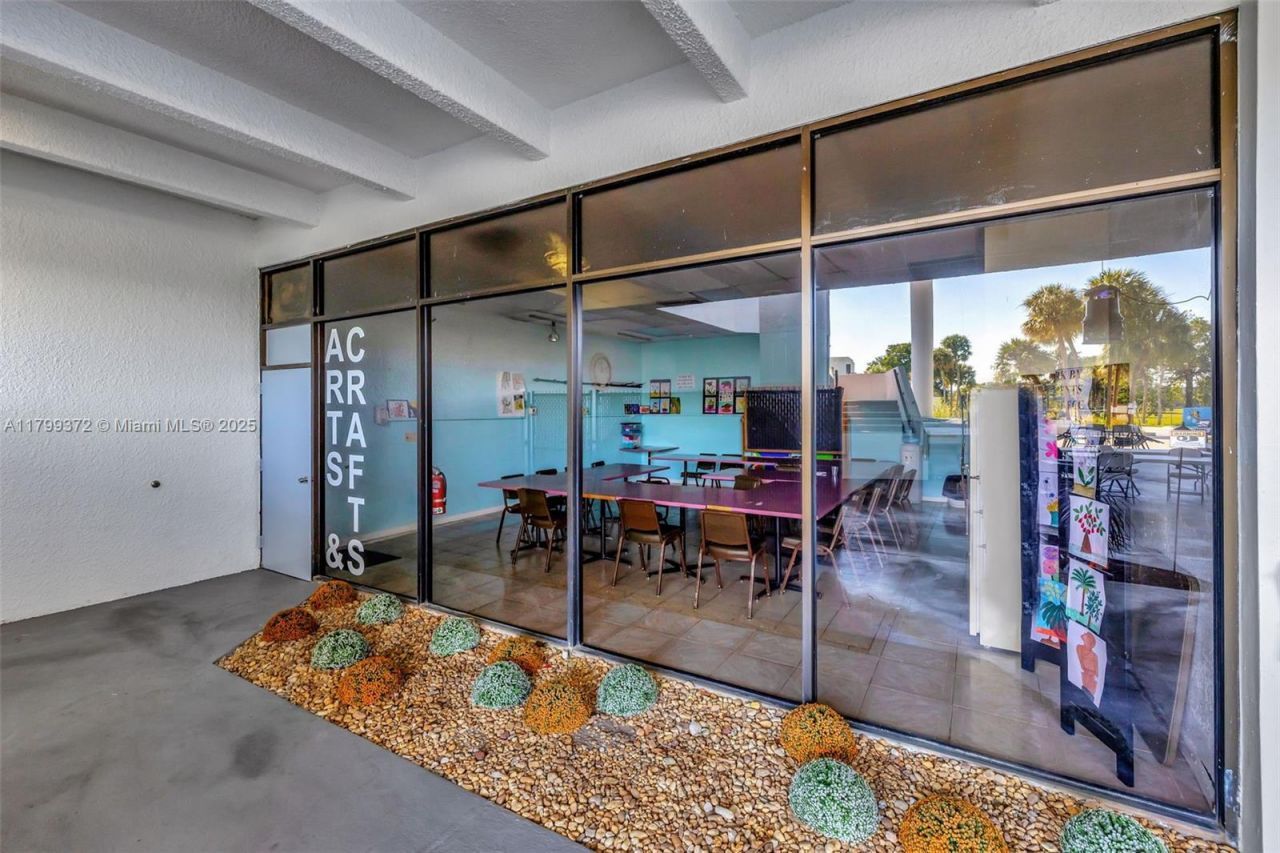 7080 Environ Blvd, Unit 223, Lauderhill, FL 33319 Photo