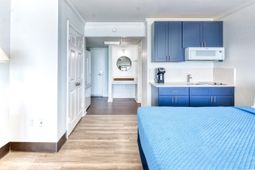 201 74th Ave. N photo 4