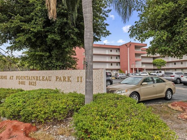 8401 NW 8 ST, Unit 401, Miami, FL 33126