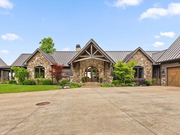 6835 Jasper Highlands Boulevard, Jasper, TN 37347
