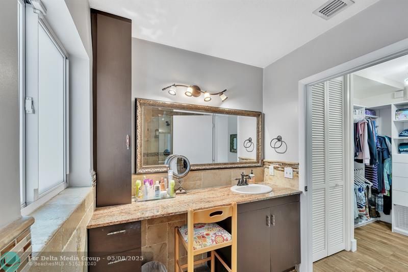 1870 NE 197th Terrace, Miami, FL 33179 Photo