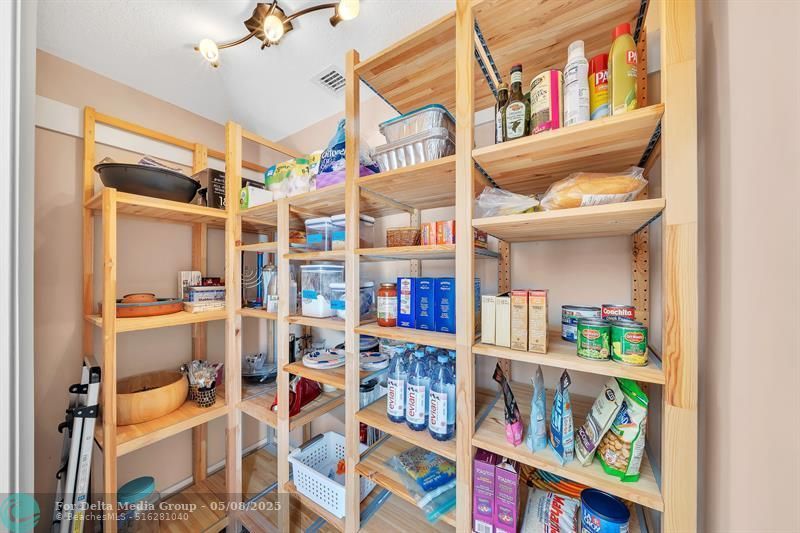 1870 NE 197th Terrace, Miami, FL 33179 Photo