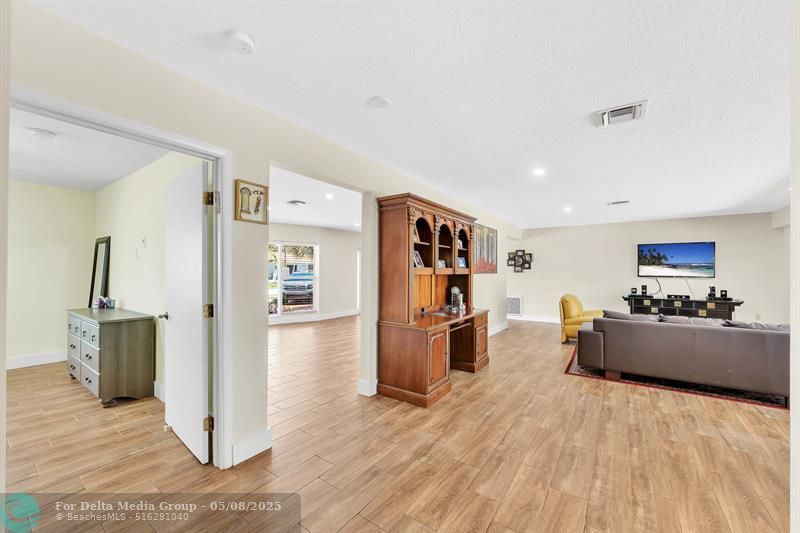 1870 NE 197th Terrace, Miami, FL 33179 Photo