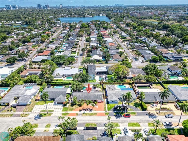 1870 NE 197th Terrace, Miami, FL 33179 Photo