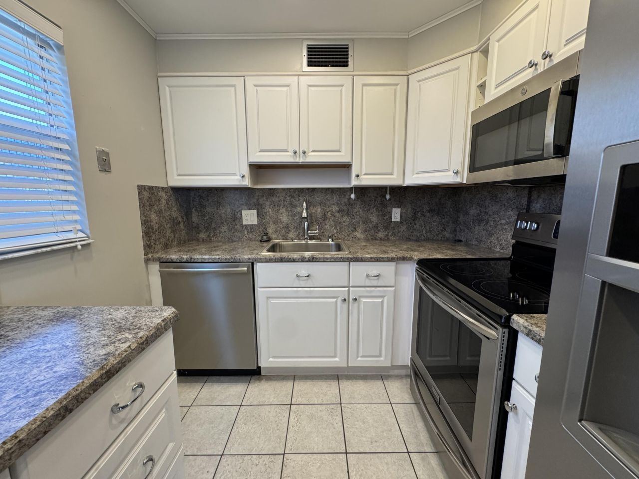 52 Valencia C, Unit C, Delray Beach, FL 33446 Photo