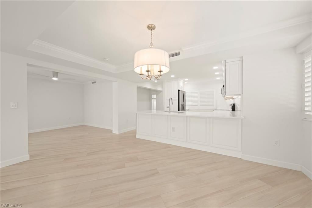 200 Periwinkle Way, Unit 111, Sanibel, FL 33957 Photo