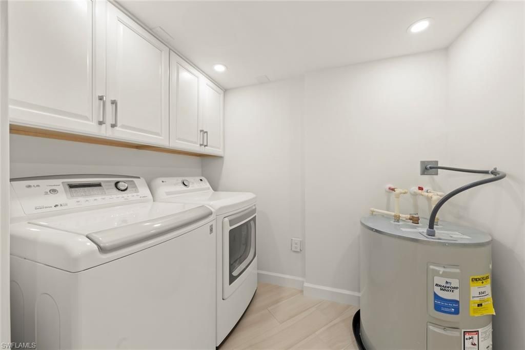 200 Periwinkle Way, Unit 111, Sanibel, FL 33957 Photo