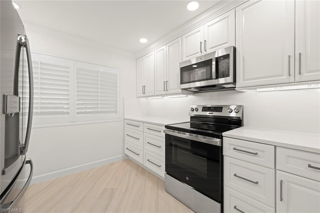 200 Periwinkle Way, Unit 111, Sanibel, FL 33957 Photo