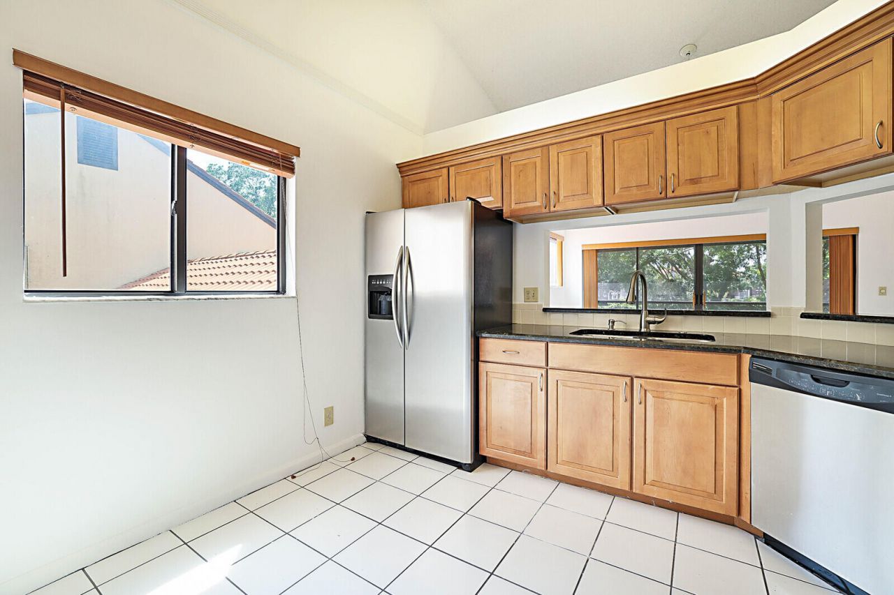 9 Vía De Casas Sur, Unit 203, Boynton Beach, FL 33426 Photo