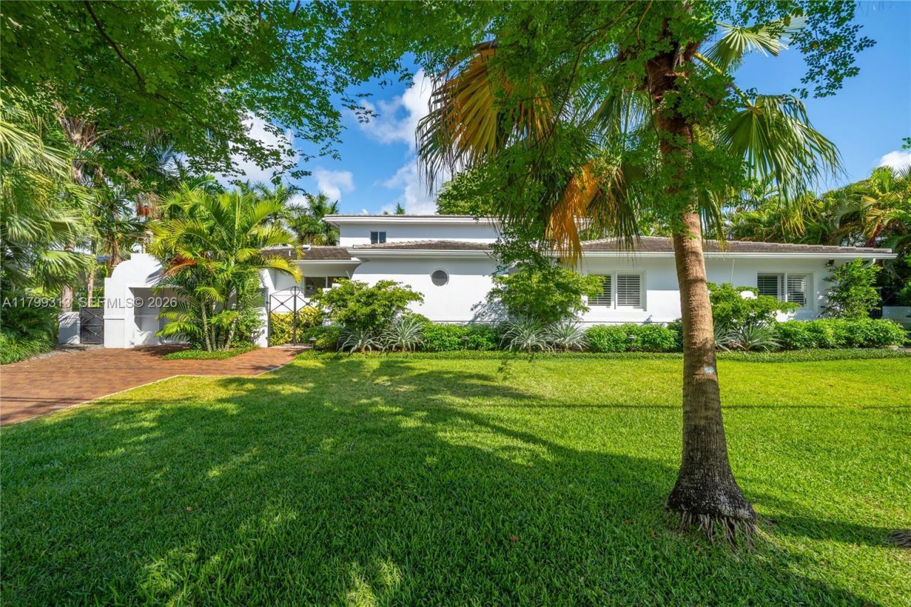 725 Vilabella Ave, Coral Gables, FL 33146 Main Photo